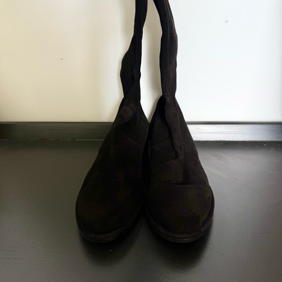 Stuart Weitzman black suede Lowland over-the-knee flat boots - size 7 - Picture 15 of 16